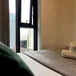 Luxury City Centre Stay With Gym And Netflix